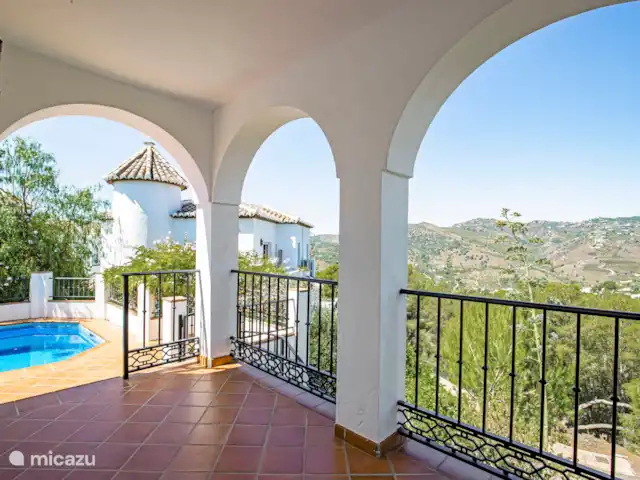 Comprar una villa en España, Andalucía, Frigiliana  - Chalet entre Frigiliana y Nerja