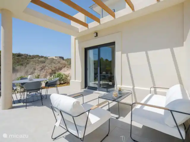 Comprar una casa paredada en España, Mallorca, Cala Romántica - Villa de nueva construcción con techo 2 bajo 1