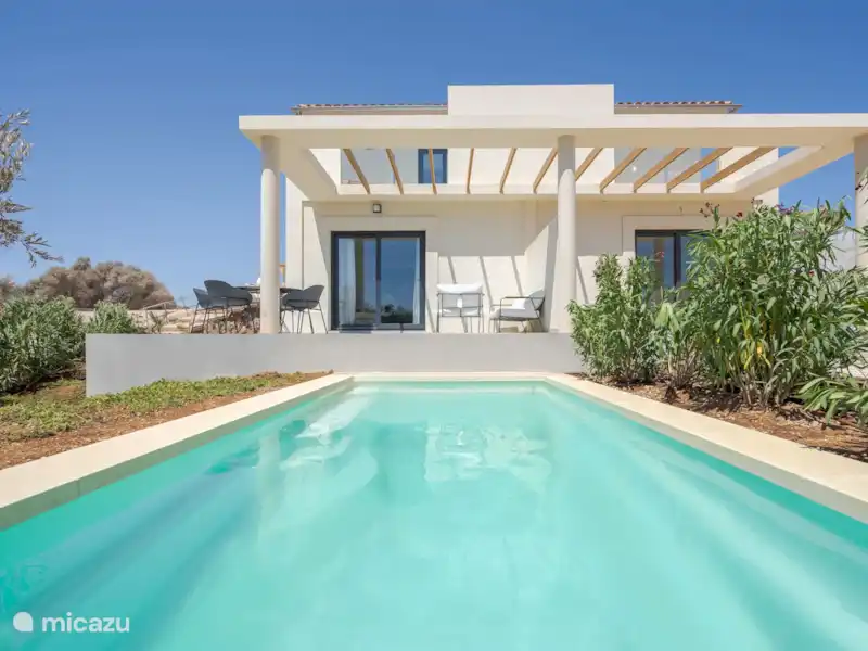 Comprar una casa paredada en España, Mallorca, Cala Romántica – Villa de nueva construcción con techo 2 bajo 1 Comprar una casa paredada en España, Mallorca, Cala Romántica – Villa de nueva construcción con techo 2 bajo 1