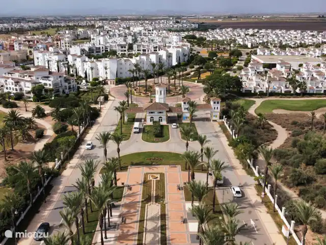 Comprar una apartamento en España, Costa Cálida, Torre Pacheco - Penthouse en Resort Alquiler Base de Compra