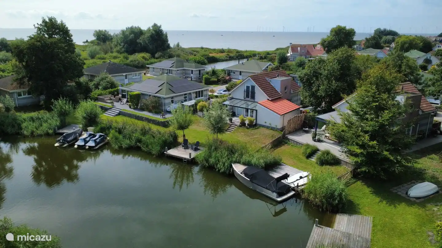villa kopen in Nederland, Friesland, Makkum –  Luxe vakantievilla in Nederland