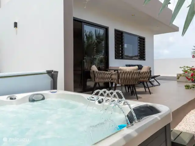 Acheter une villa | Curaçao, Banda Abou (ouest), Big Mountain - Villa unique avec vue sur la mer avec studio