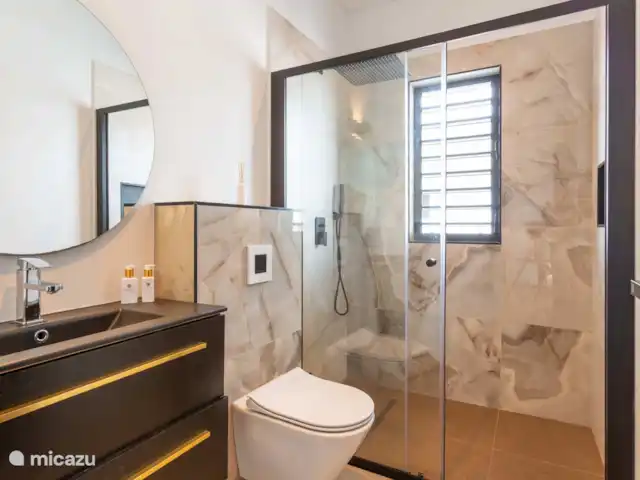 Acheter une villa | Curaçao, Banda Abou (ouest), Big Mountain - Villa unique avec vue sur la mer avec studio