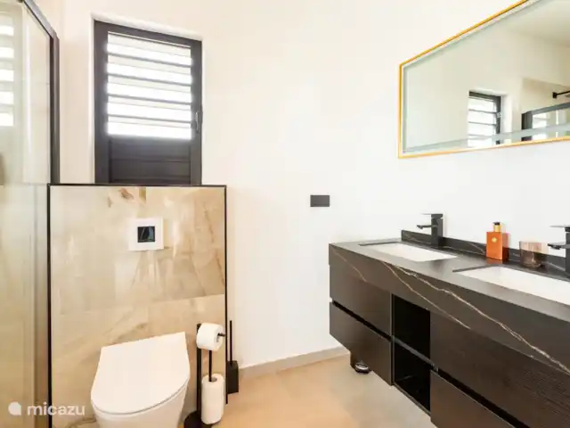 Acheter une villa | Curaçao, Banda Abou (ouest), Big Mountain - Villa unique avec vue sur la mer avec studio