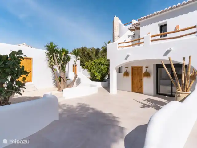 Prachtige Ibiza-stijl villa in Jávea kopen in Spanje, Costa Blanca, Jávea - villa