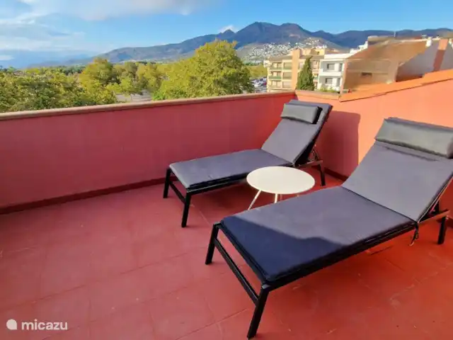 Comprar una penthouse en España, Costa Brava, Roses - Dúplex moderno 250m playa - centro