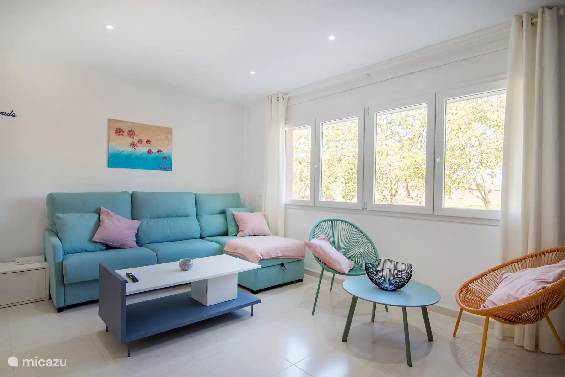 Amplia y luminosa sala de estar con vista a la Ciudadela