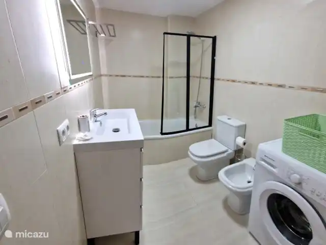 Comprar una penthouse en España, Costa Brava, Roses - Dúplex moderno 250m playa - centro