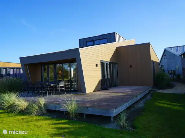 Comprar una villa en Países Bajos, Frise, Hindeloopen - Villa en el IJsselmeer  Comprar una villa en Países Bajos, Frise, Hindeloopen - Villa en el IJsselmeer