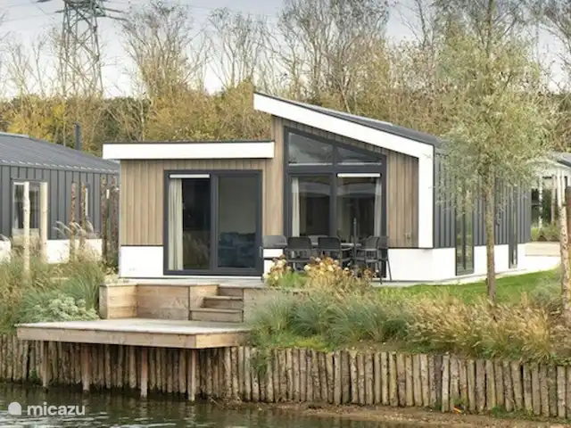 Recreatie woning aan het water  kopen in Nederland, Noord-Brabant, Linden - chalet