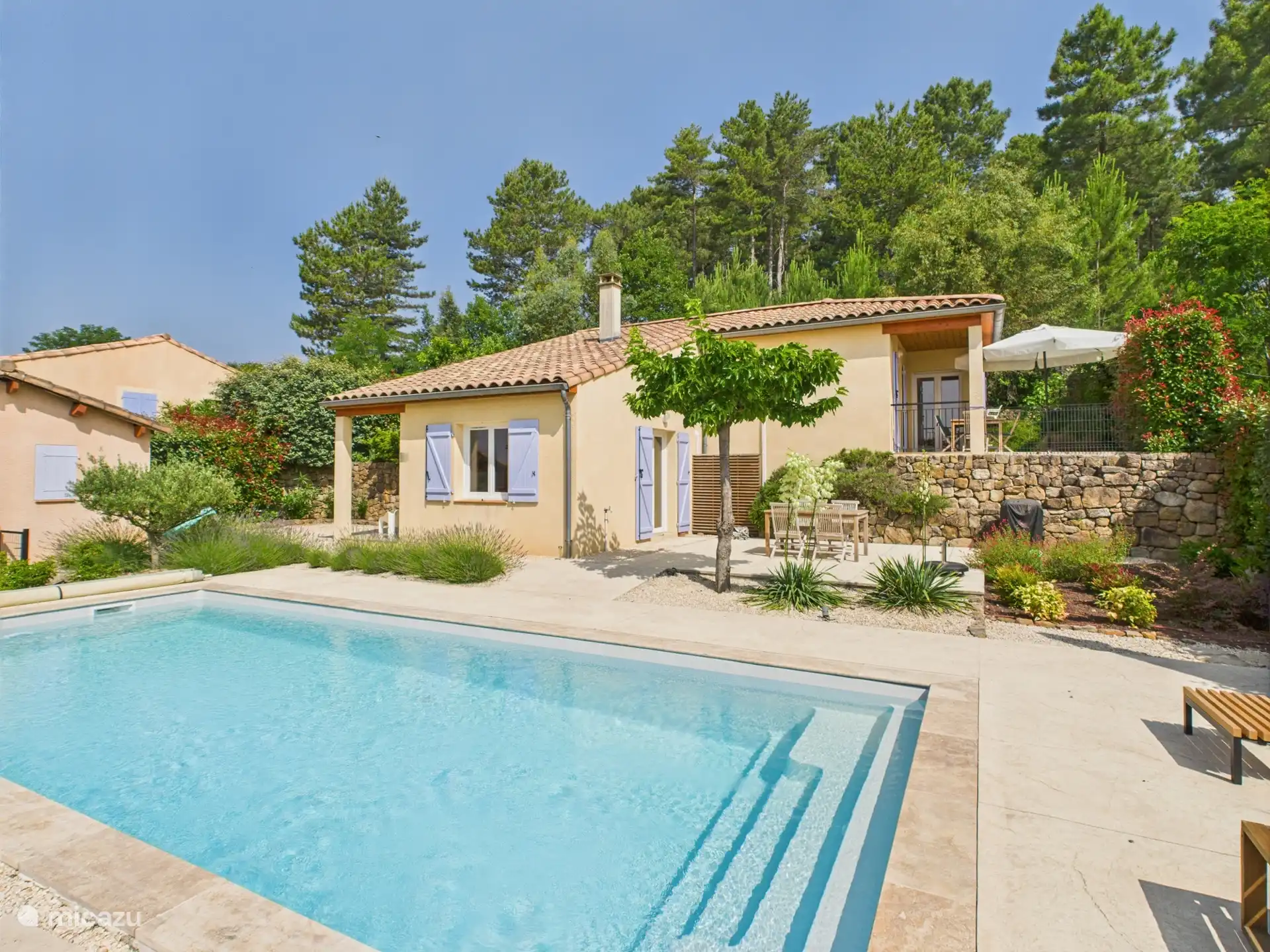 Acheter une location de vacances | Ardèche, France, villa - Villa avec vue, climatisation et piscine