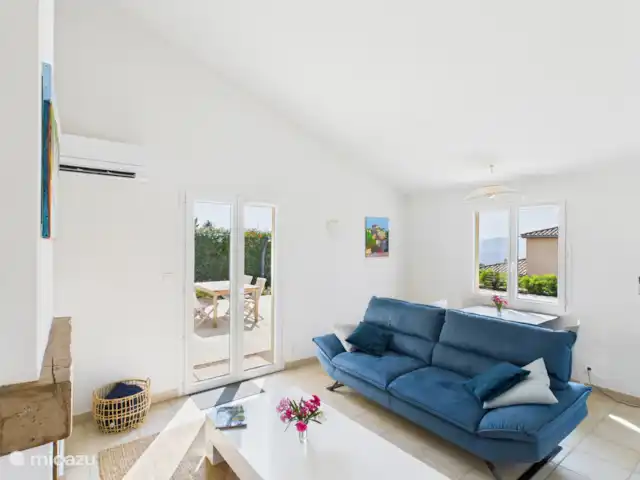 Prachtig villa met zicht & zwembad kopen in Frankrijk, Ardèche, Joyeuse - villa