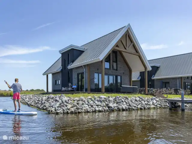 Comprar una casa vacacional en Países Bajos, Frise, Noardburgum - Villa de agua independiente Kingfisher