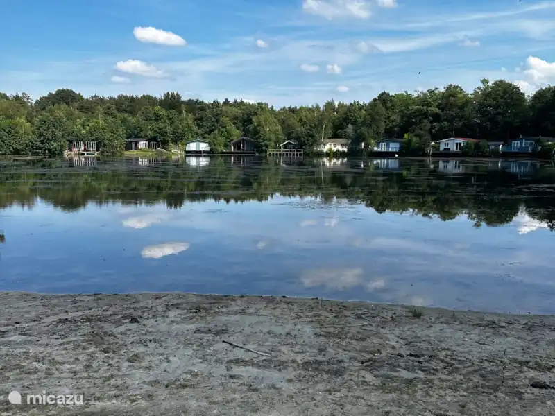 Acheter une location de vacances Pays-Bas, Frise, Oosterwolde – maison de vacances Chalet de luxe au bord du lac Oosterwolde FR Acheter une location de vacances Pays-Bas, Frise, Oosterwolde – maison de vacances Chalet de luxe au bord du lac Oosterwolde FR