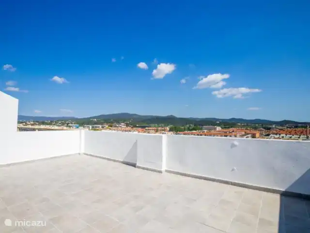Comprar una penthouse en España, Costa Brava, Palamós - Ático reformado con vistas