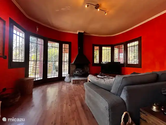 Comprar una chalet en España, Costa Brava, Santa Cristina d'Aro - Chalet con jardín y piscina