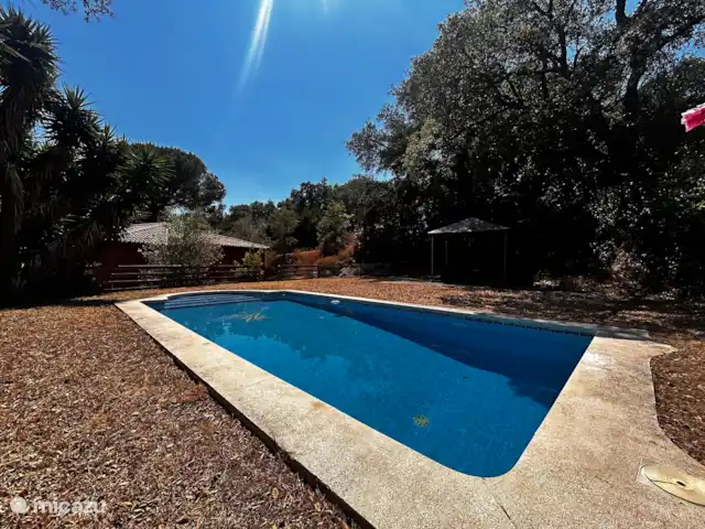 Comprar una chalet en España, Costa Brava, Santa Cristina d'Aro - Chalet con jardín y piscina