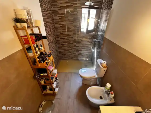 Comprar una chalet en España, Costa Brava, Santa Cristina d'Aro - Chalet con jardín y piscina