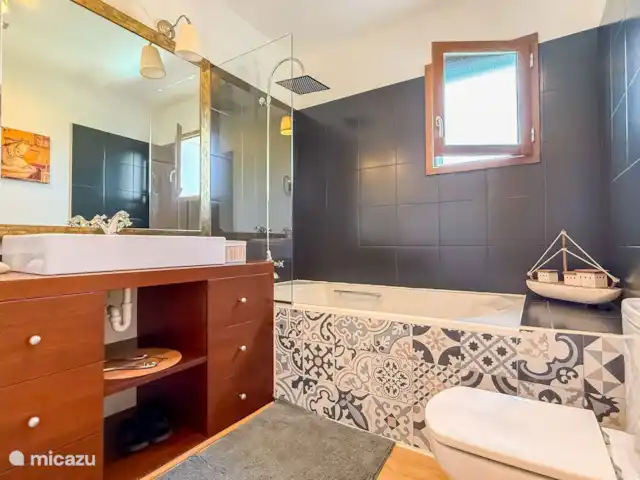 Comprar una villa en España, Costa Brava, Calonge - Casa en urbanización Mas Pere