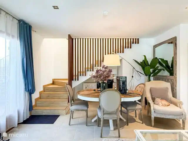 Comprar una villa en España, Costa Brava, Calonge - Casa en urbanización Mas Pere