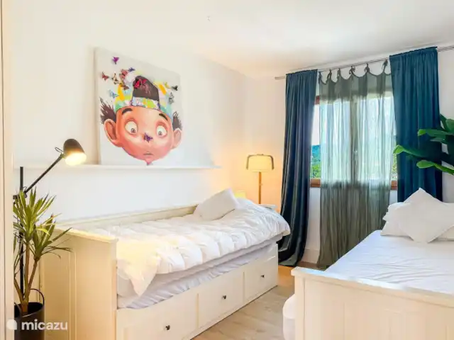 Comprar una villa en España, Costa Brava, Calonge - Casa en urbanización Mas Pere