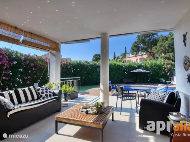 Acheter une villa | Espagne, Costa Brava, Calonge - Chalet avec licence touristique