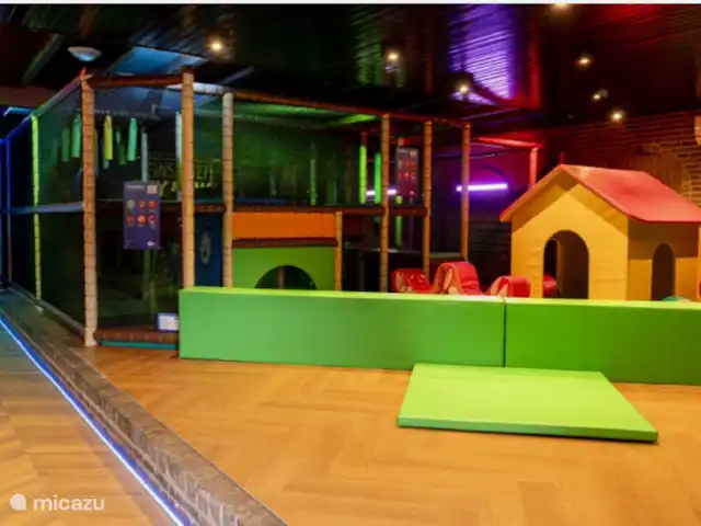 Nieuw 5 pers. | Eigen grond   kopen in Nederland, Gelderland, Harderwijk - blokhut / lodge
