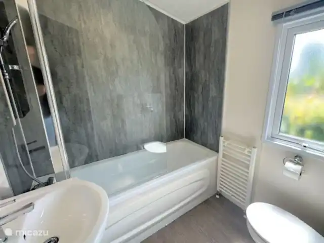 Comprar una chalet en Países Bajos, Barbante Septentrional, Linden - Casa de campo kraaijen Bergse Plassen