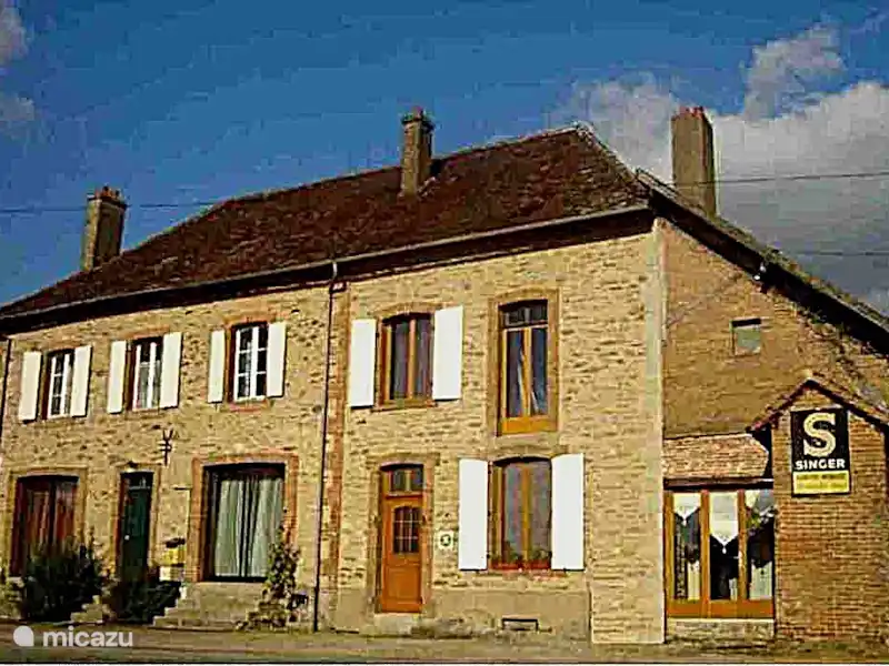Acheter une location de vacances France, Haute-Vienne, Saint-Priest-Ligoure – gîte / cottage Freyssinet Acheter une location de vacances France, Haute-Vienne, Saint-Priest-Ligoure – gîte / cottage Freyssinet