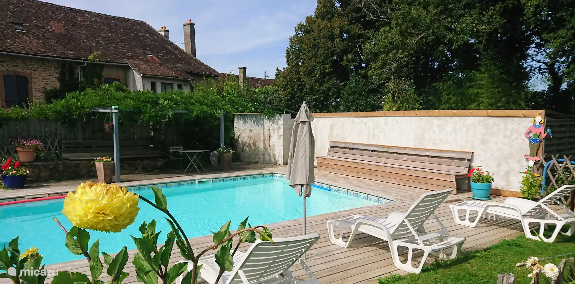  gîte / cottage for sale in France, Haute-Vienne, Saint-Priest-Ligoure – Large house, large gite, 1 studio