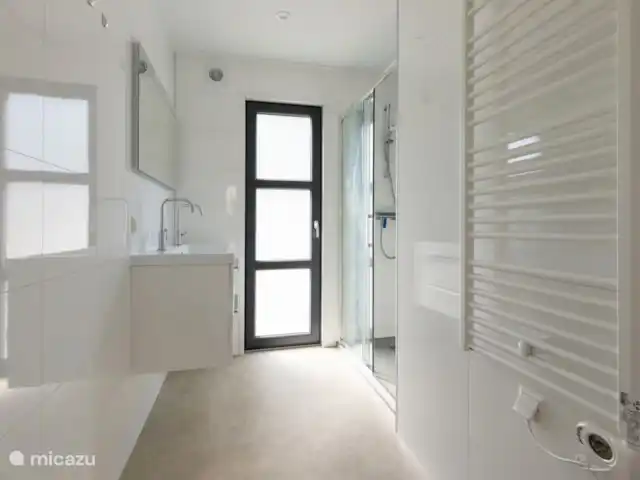 Luxe huisje aan het water kopen in Nederland, Gelderland, Hulshorst (Veluwemeer) - chalet