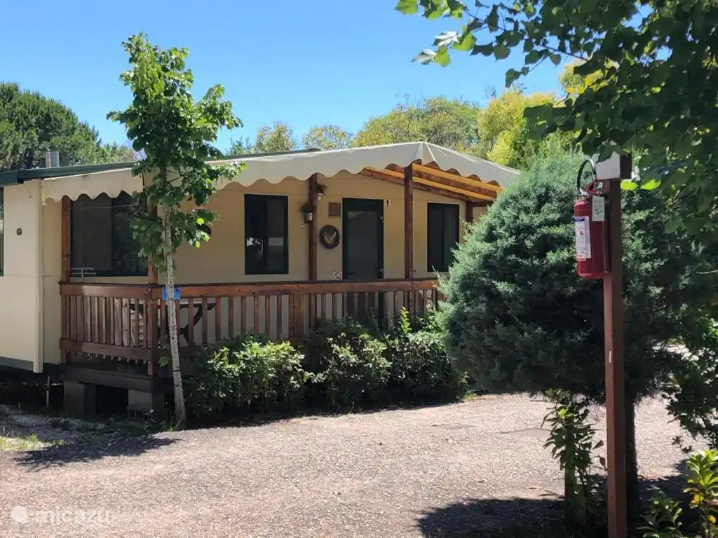 mobile home for sale in Viareggio, Tuscany, Italy – Air-conditioned chalet + covered veranda