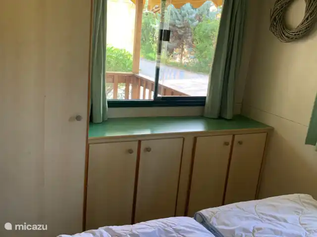 Comprar una mobil home / caravana en Italia – Chalet con aire acondicionado + terraza cubierta