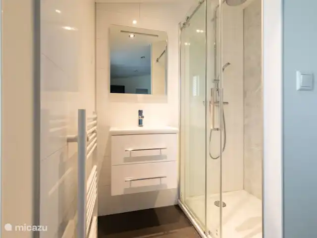6-persoons vakantiehuis aan het Veluwemeer kopen in Nederland, Gelderland, Hulshorst (Veluwemeer) - chalet