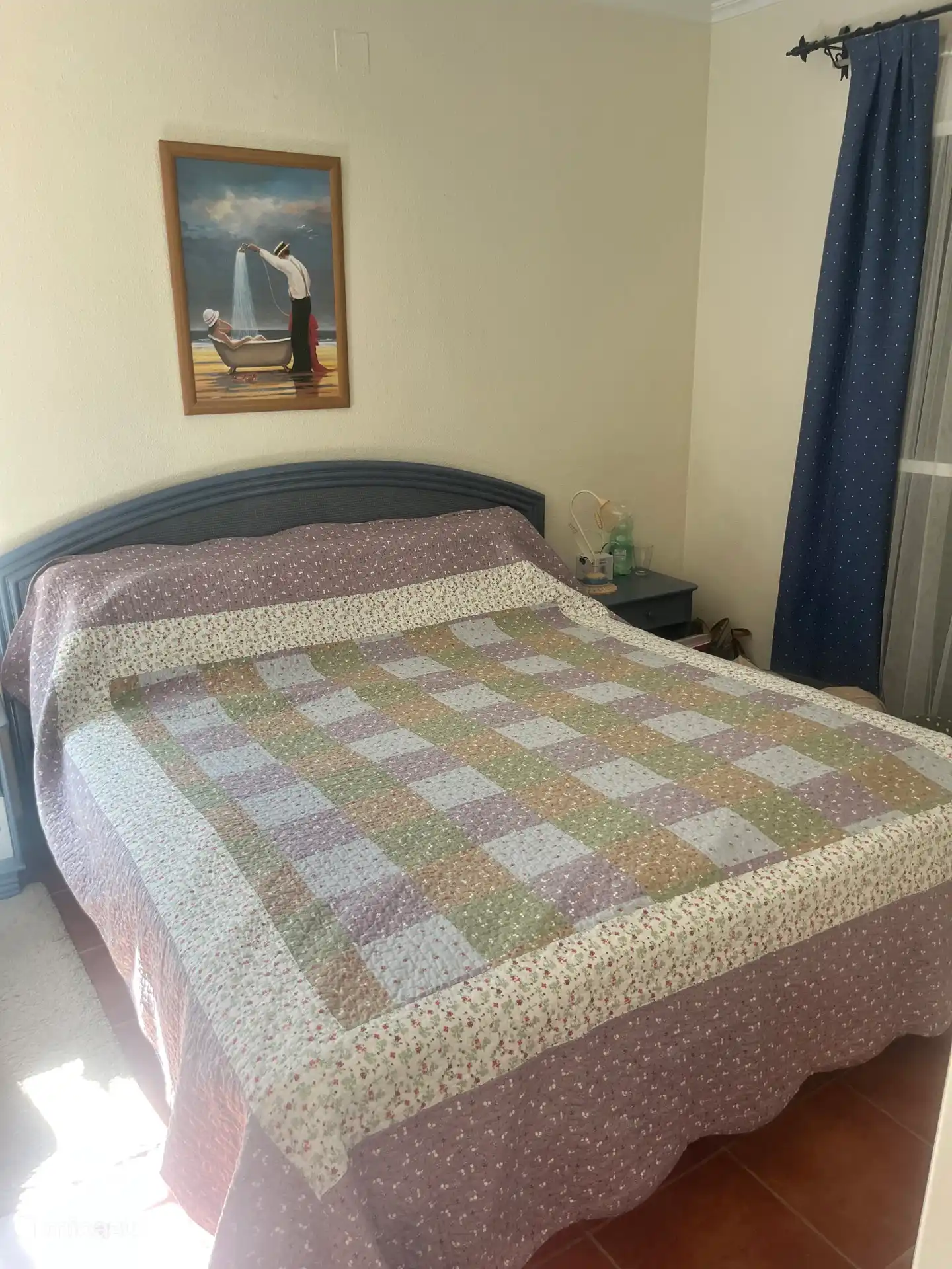 Hauptschlafzimmer, Bett 1,80m