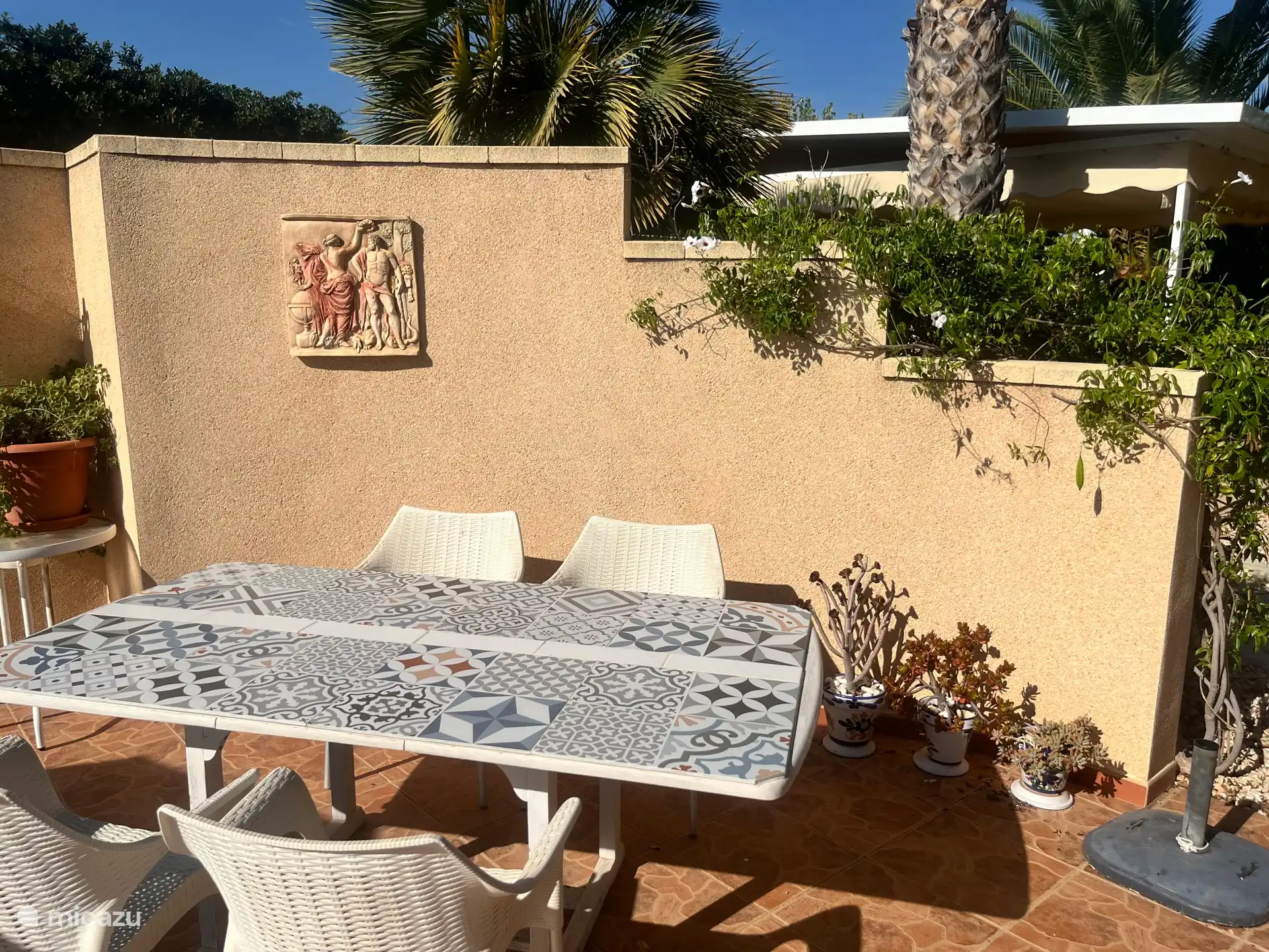 Sitzecke mit Esstisch