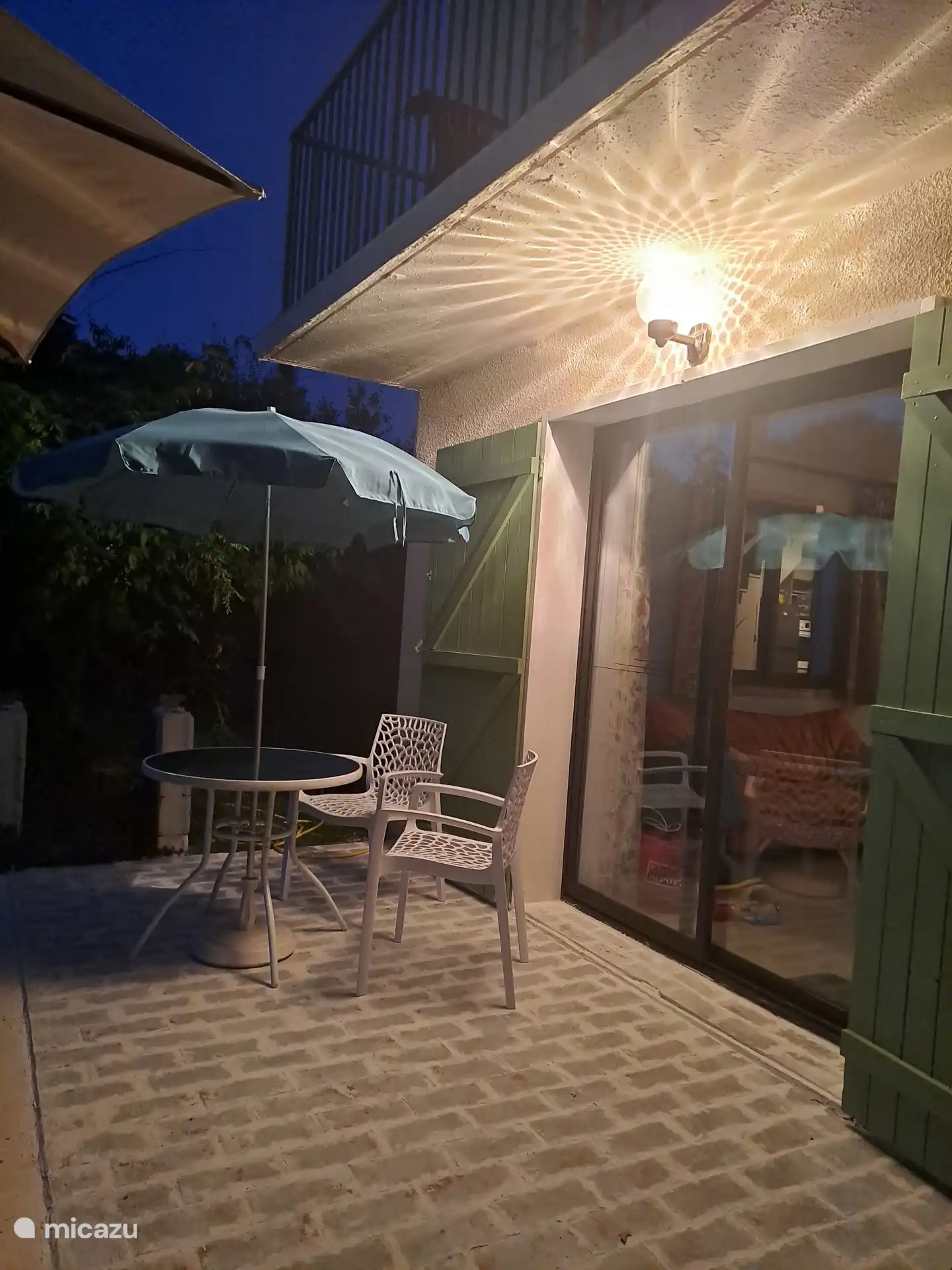 Also enjoy the evening on the terrace