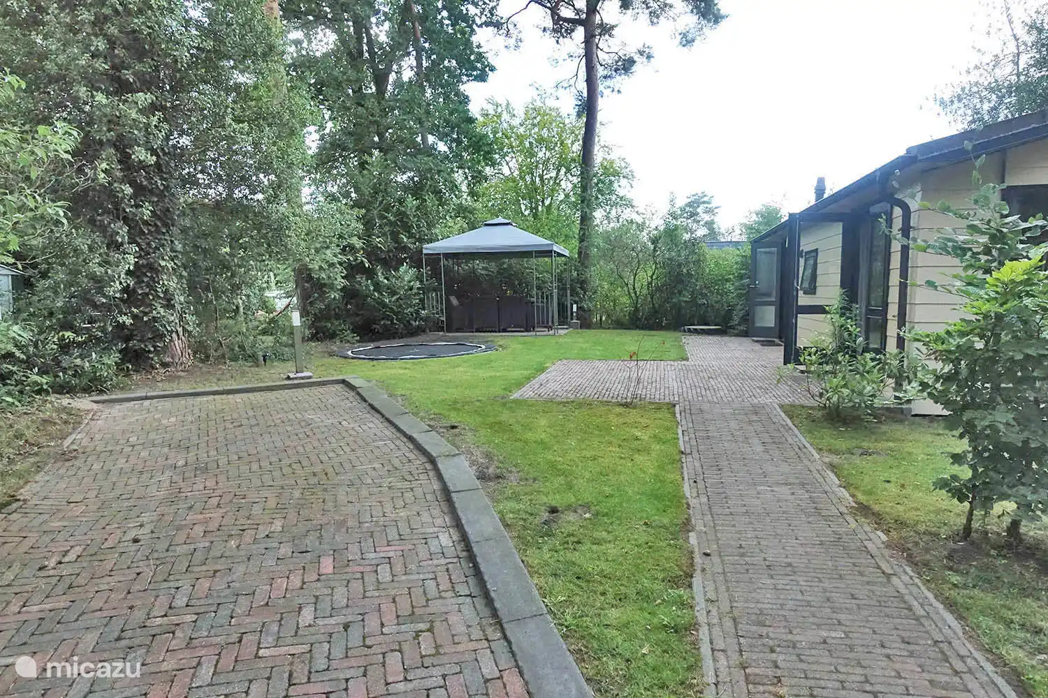 for sale 6 person chalet in Raalte, Overijssel
