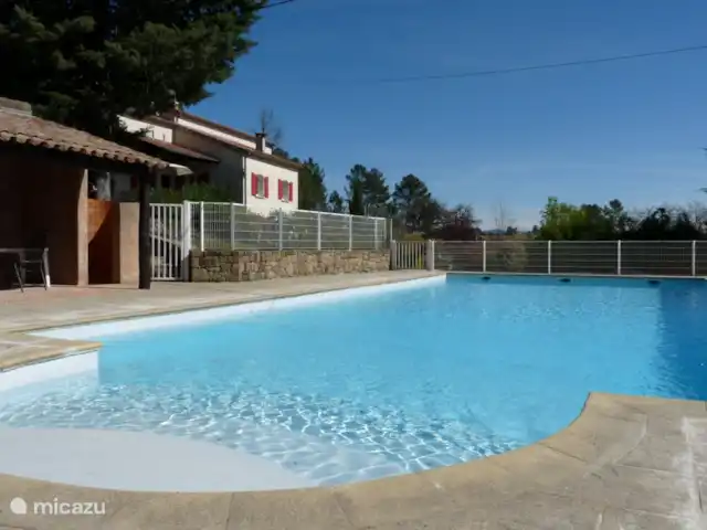 Ruime villa met groot zwembad  kopen in Frankrijk, Ardèche, Chassiers - villa