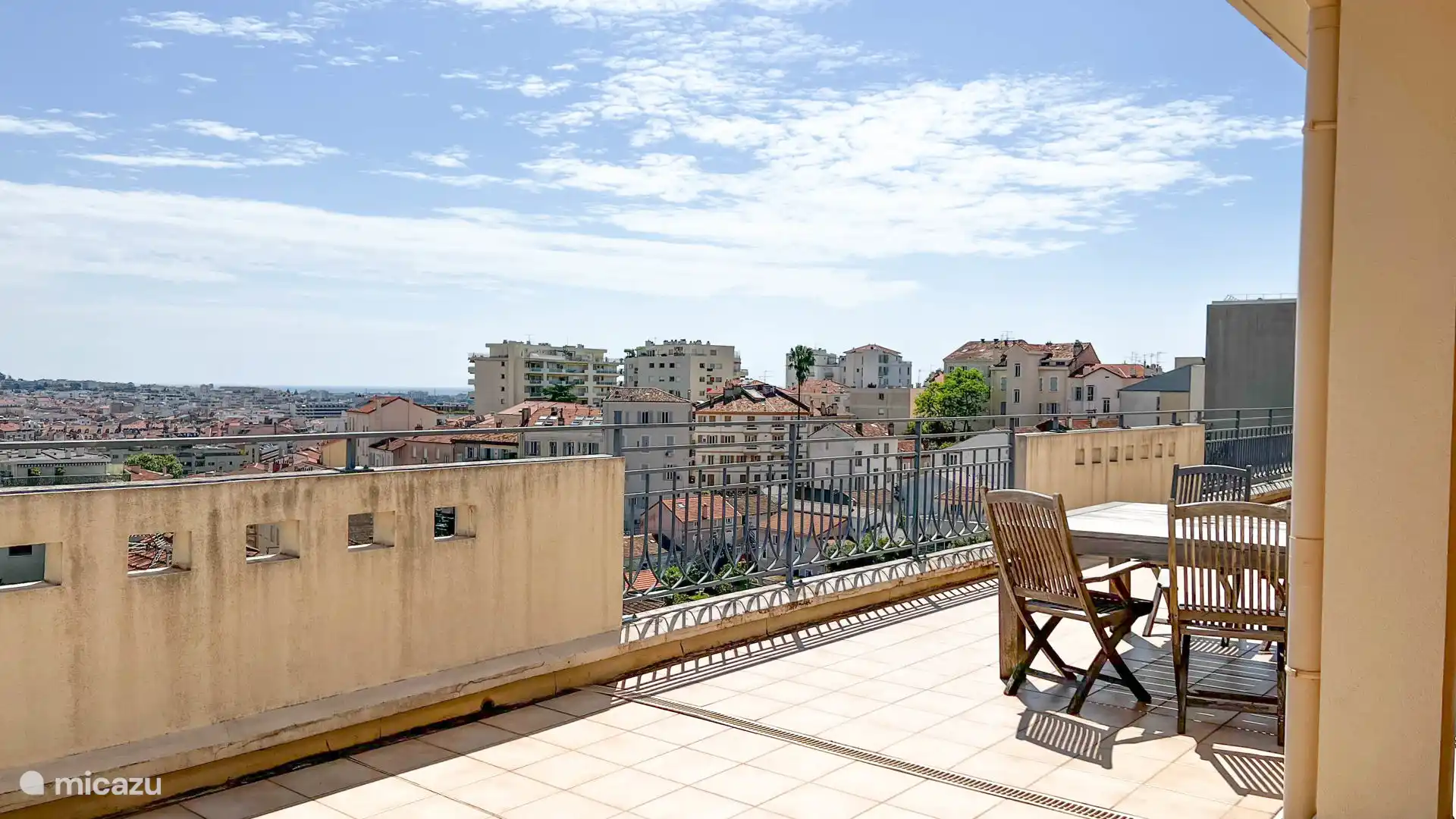 penthouse for sale in France, French Riviera, Cannes - Apartment Penthouse avec Ascenseur