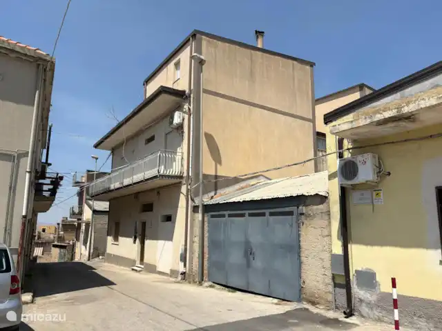 Comprar una apartamento en Italia, Sicilia, Catania - Casa en Sicilia
