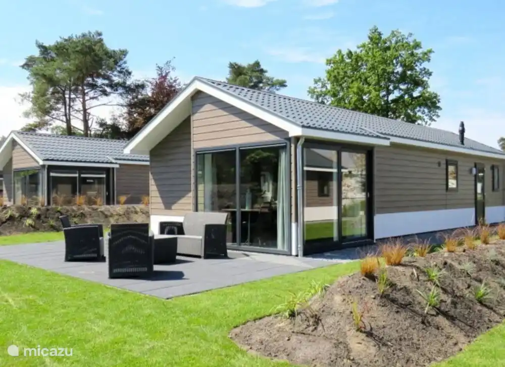 chalet kopen in Biddinghuizen, Flevoland, Nederland – Velthorst lodge 228 Biddinghuizen