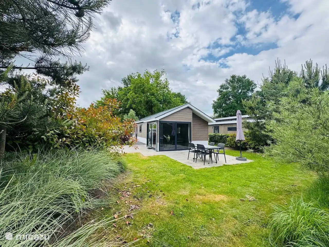 chalet kopen in Biddinghuizen, Flevoland, Nederland – Velthorst gris 719 Biddinghuizen