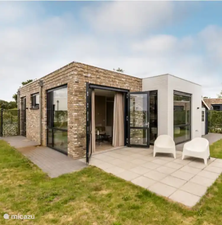 bungalow for sale in North Brabant, Netherlands – Zandleij Cromvoirt 