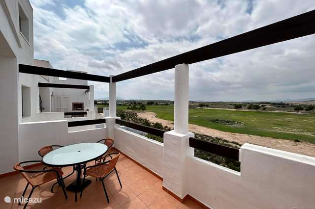 Comprar una casa de vacaciones en España, Murcia, Condado de Alhama – apartamento ático