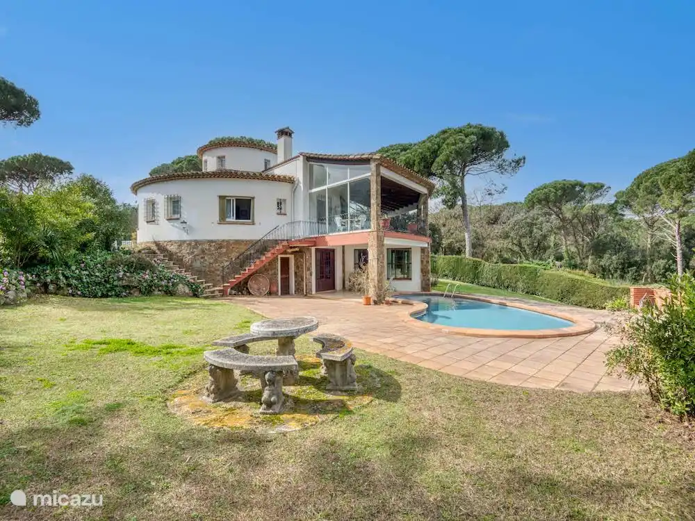 Acheter une location de vacances | Espagne, chalet - Villa avec un immense terrain