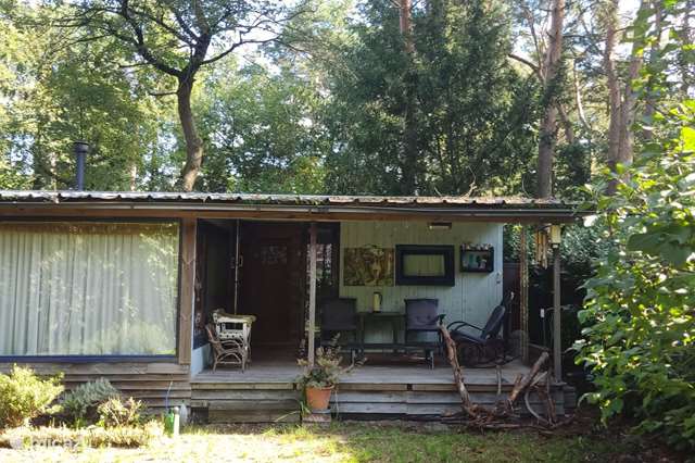 Vakantiehuis kopen in Nederland – chalet Vakantiehuis met veranda te koop