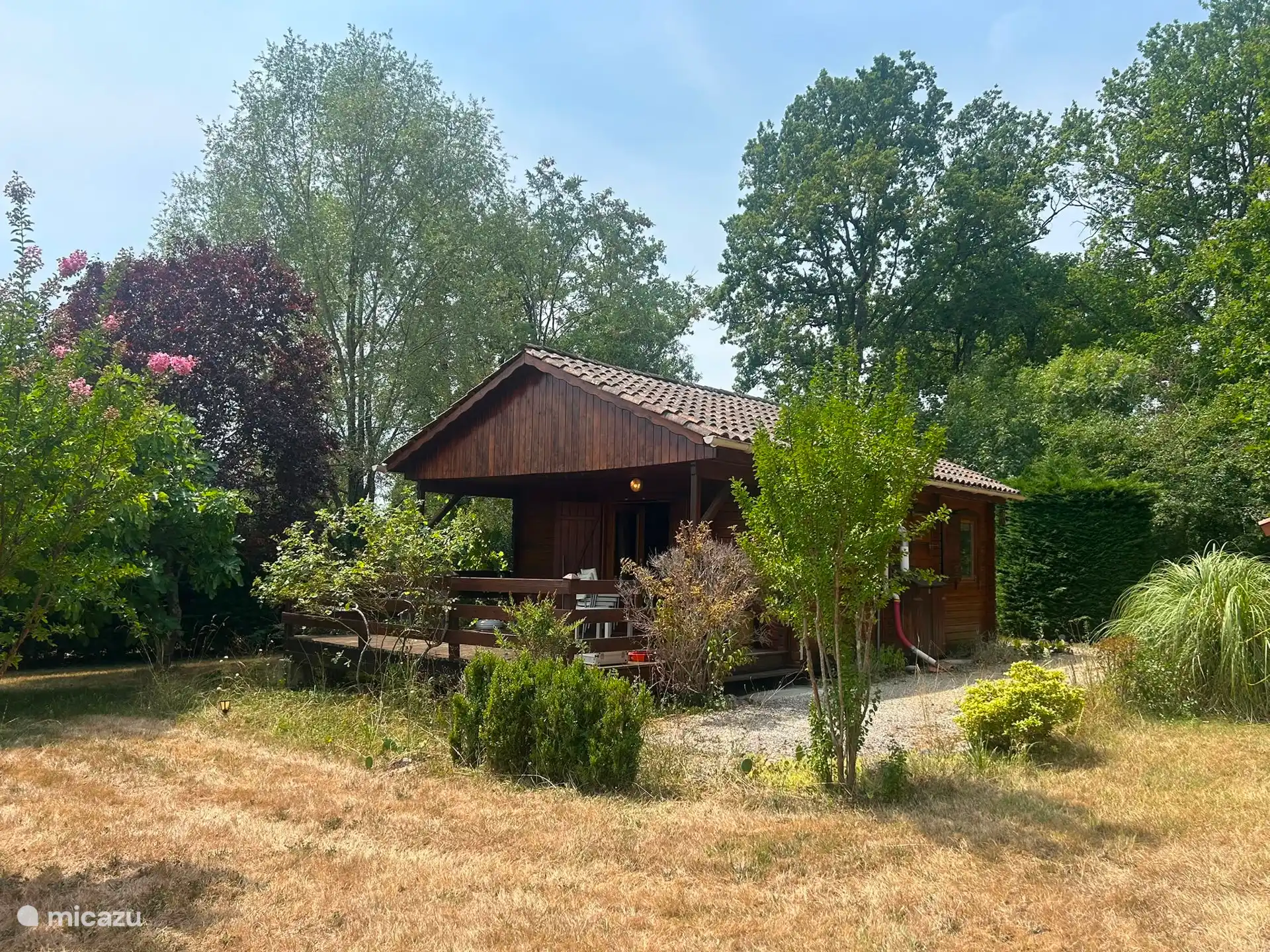 Casa con jardín