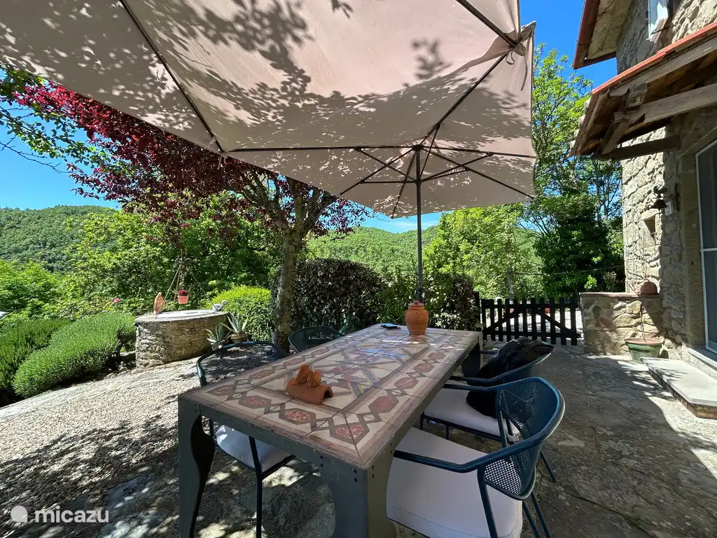 terras voor het huis 