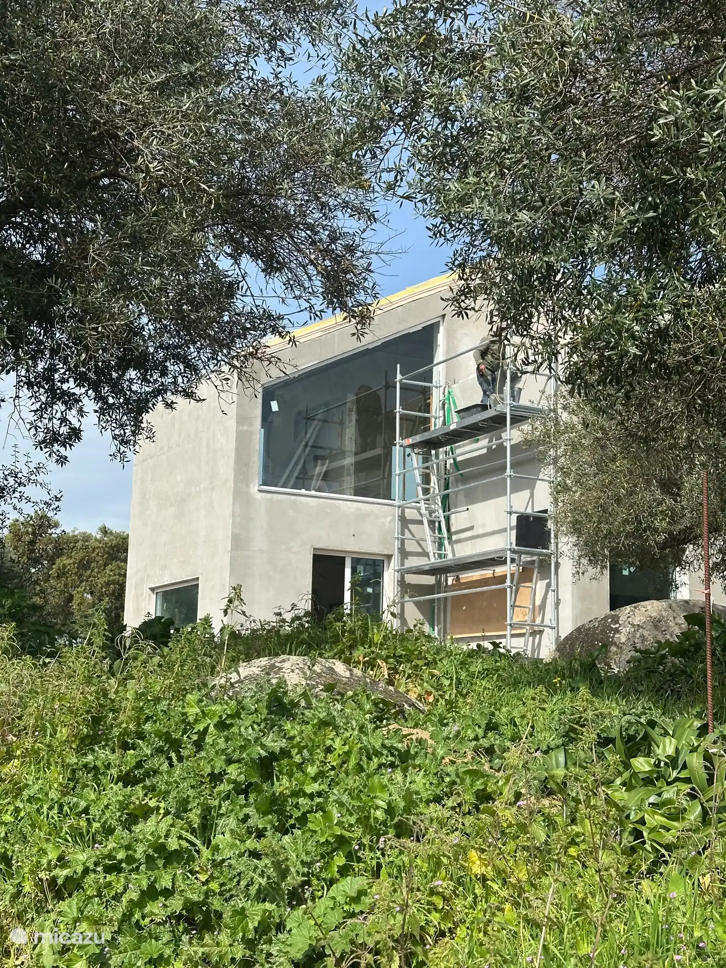 Side wall